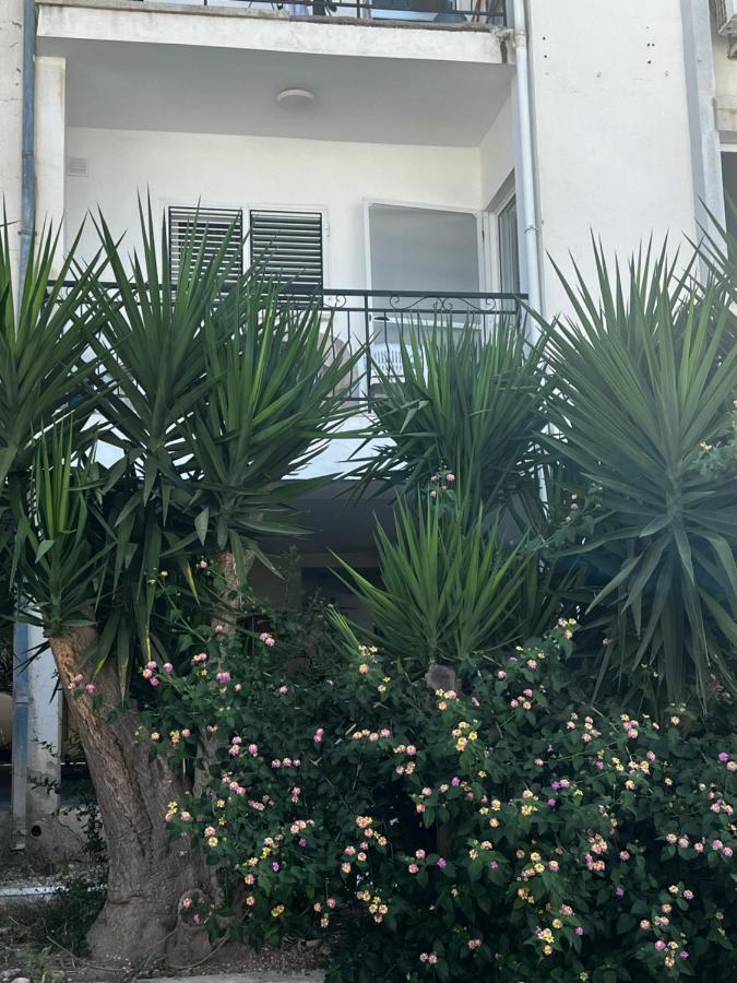 Stylish 3 Bedroom Apartment In Kyrenia  Exterior foto